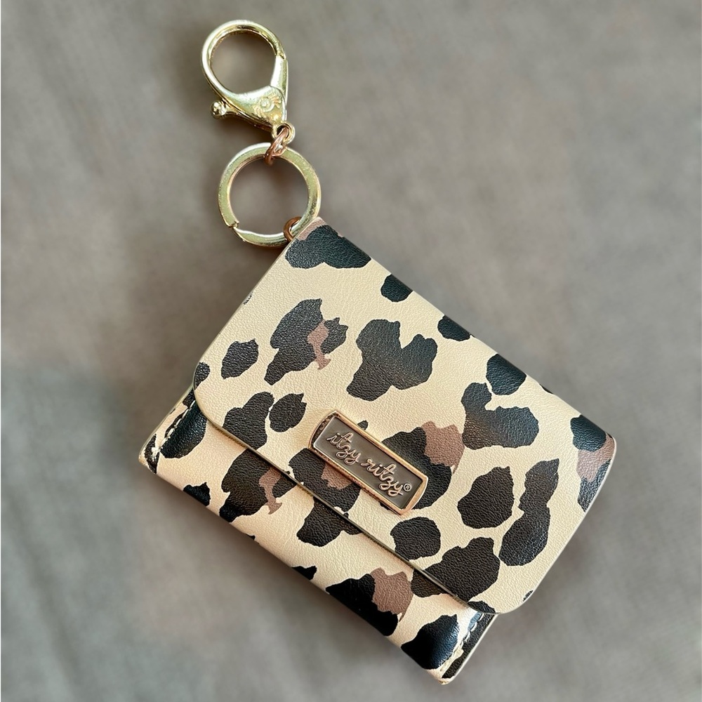 Itzy Ritzy Mini Wallet Card Holder & Key Chain - Discontinued Leopard - EUC